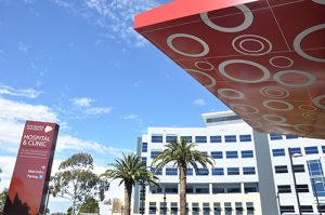 exterior of macquarie university hospital building in daytime
